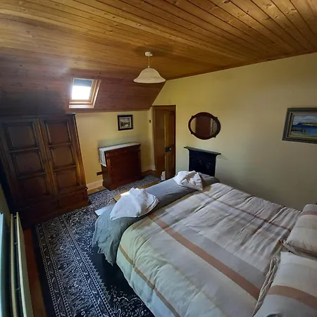 بيت للعطل Chestnut Leitrim *