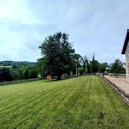 בית נופש Chestnut Leitrim Manorhamilton