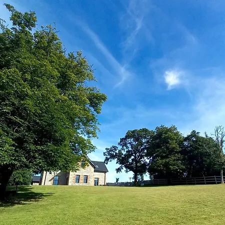 בית נופש Chestnut Leitrim Manorhamilton
