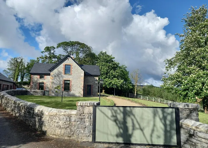 בית נופש Chestnut Leitrim Manorhamilton