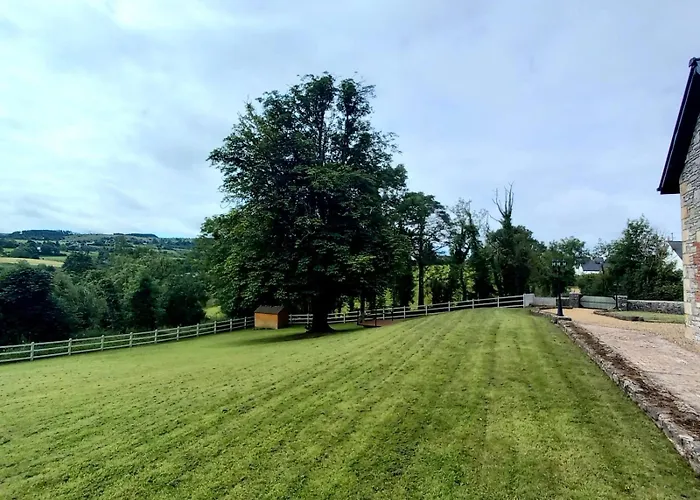 בית נופש Chestnut Leitrim Manorhamilton